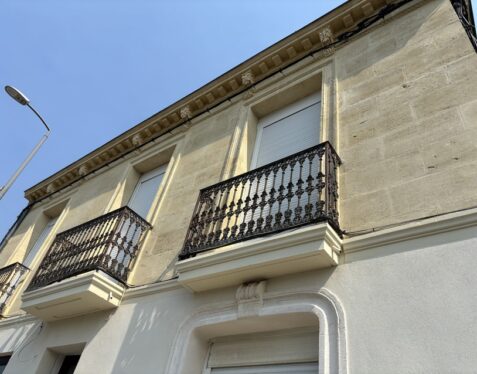 ravalement immeuble façade pierre bordelaise, enduit chaux, hydrogommage, badigeon bordeaux talence